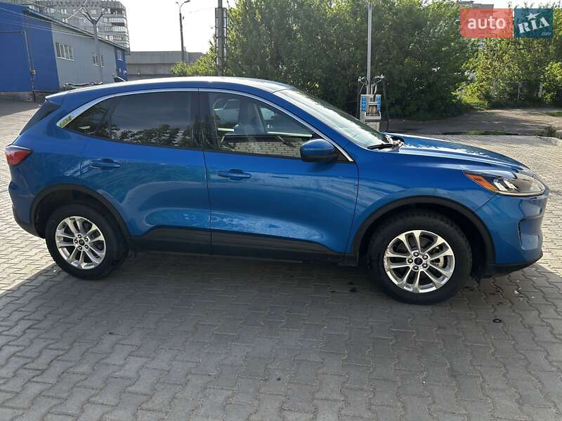 Ford Escape (2020)