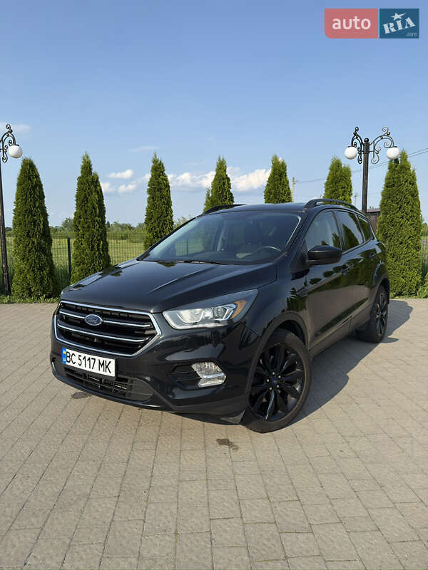 Ford Escape (2017)