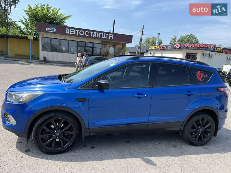 Ford Escape (2016)