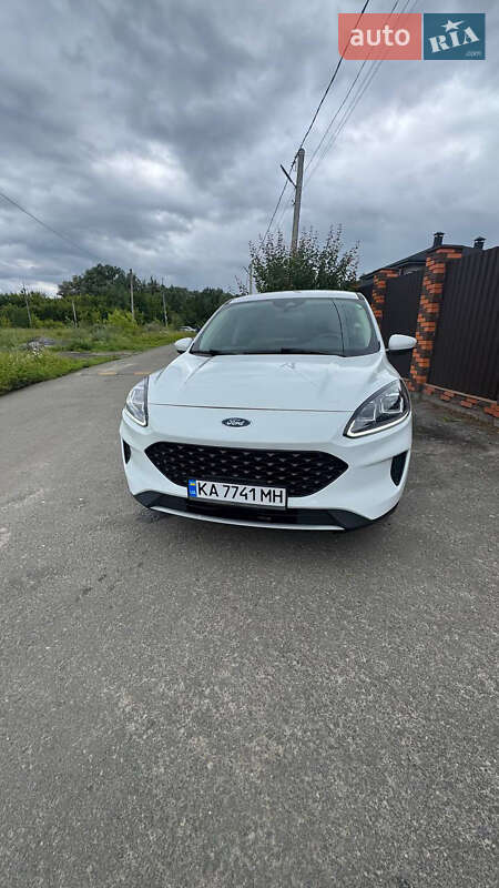 Ford Escape (2020)