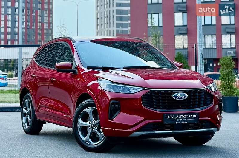 Ford Escape (2024)