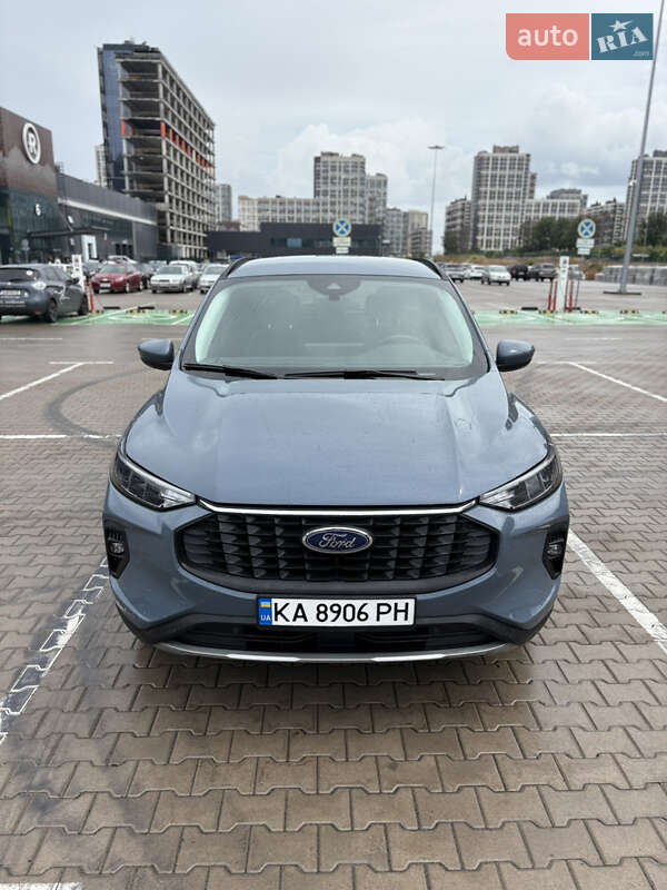 Ford Escape (2023)