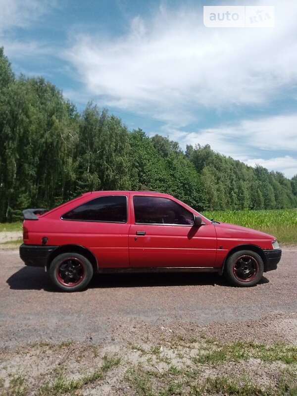 Ford Escort (1990)