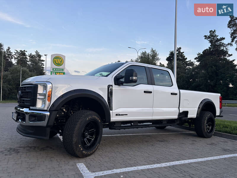 Ford F-250 (2023)