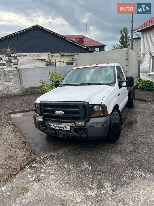 Ford F-350 (2005)