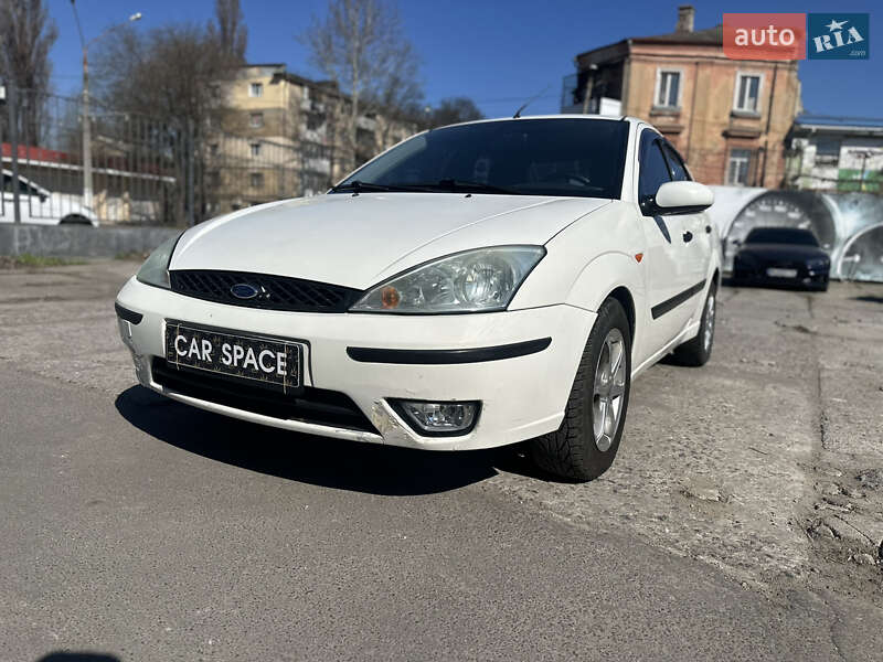 Ford Focus (2003)