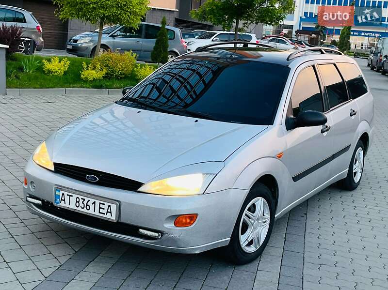 Ford Focus (2000)