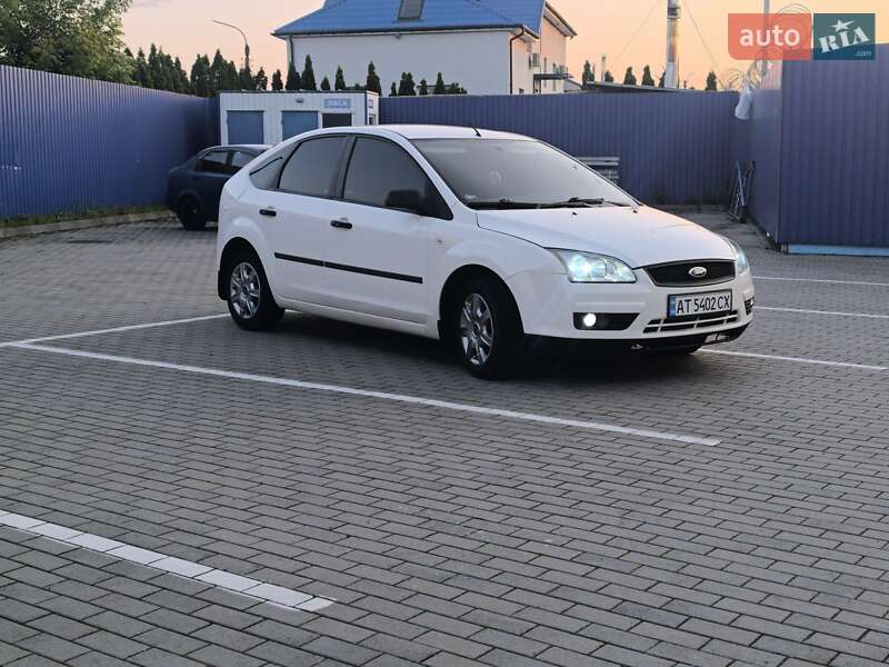 Ford Focus (2005)
