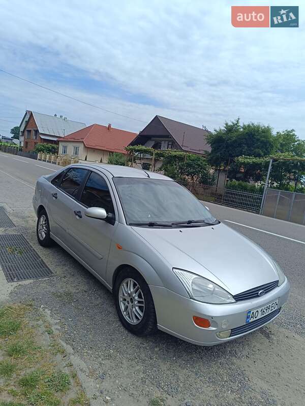 Ford Focus (2000)