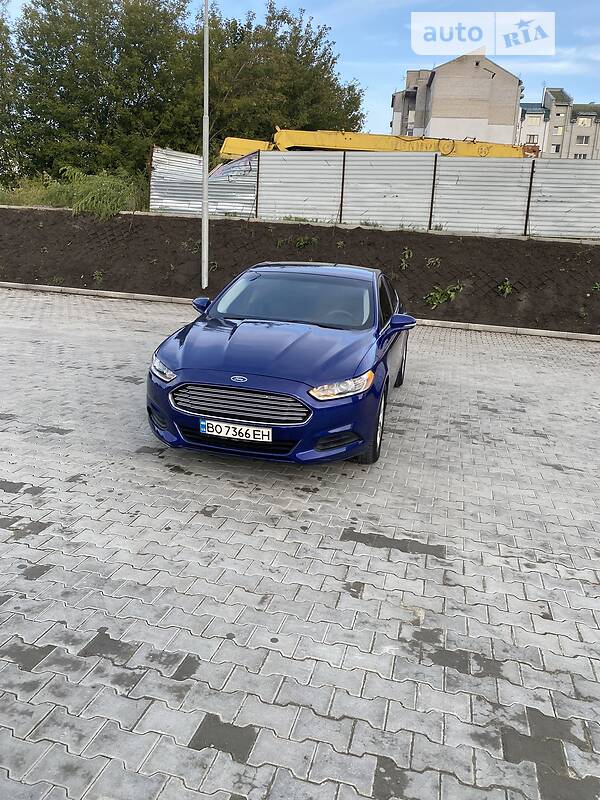 Ford Fusion (2015)