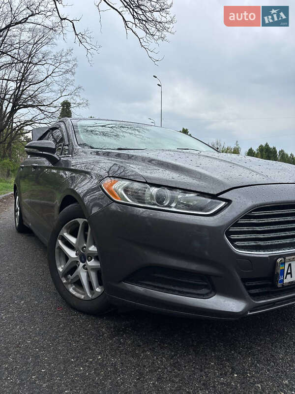 Ford Fusion (2014)