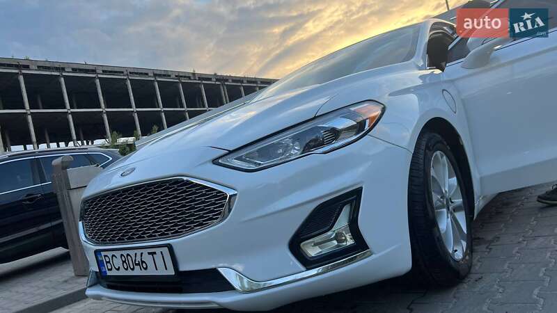 Ford Fusion (2019)