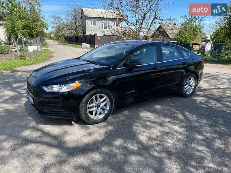 Ford Fusion (2017)