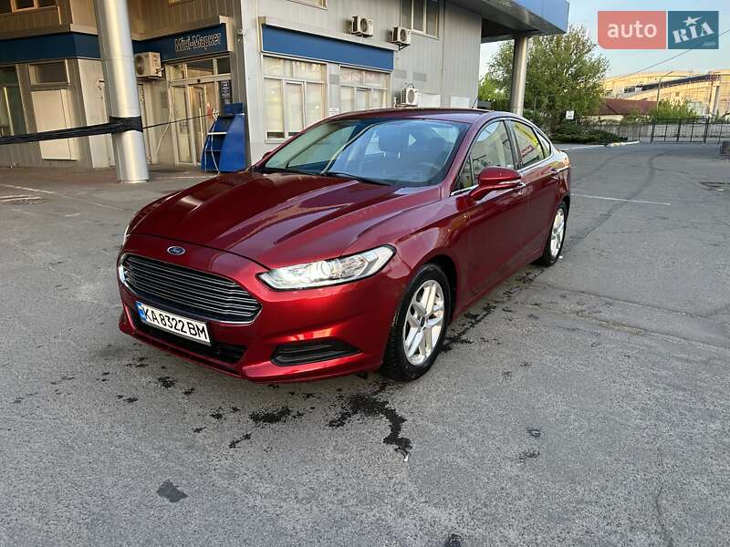 Ford Fusion (2015)