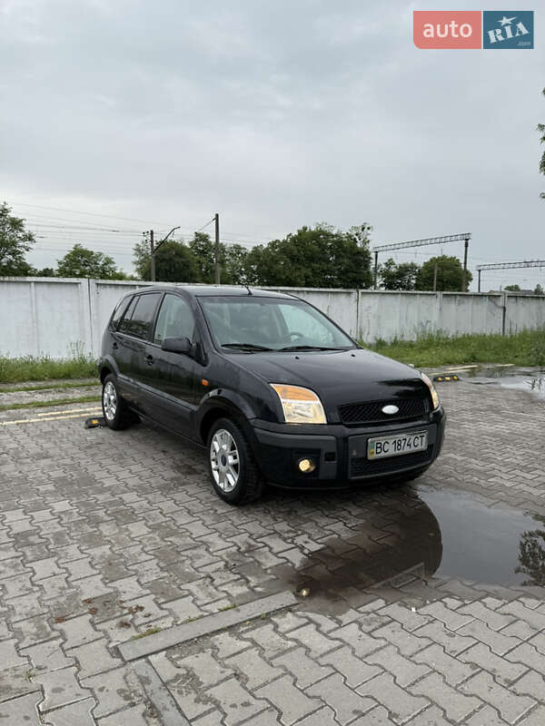 Ford Fusion (2008)