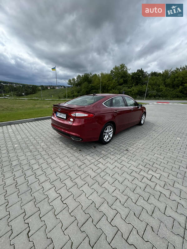 Ford Fusion (2013)