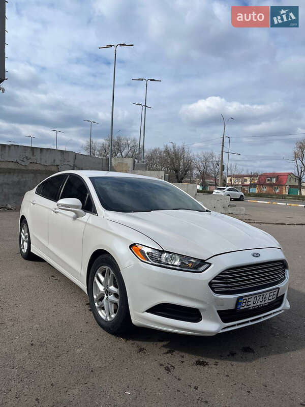 Ford Fusion (2013)