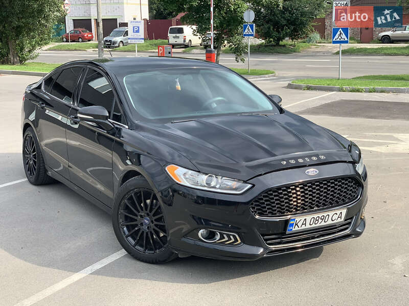 Ford Fusion (2015)