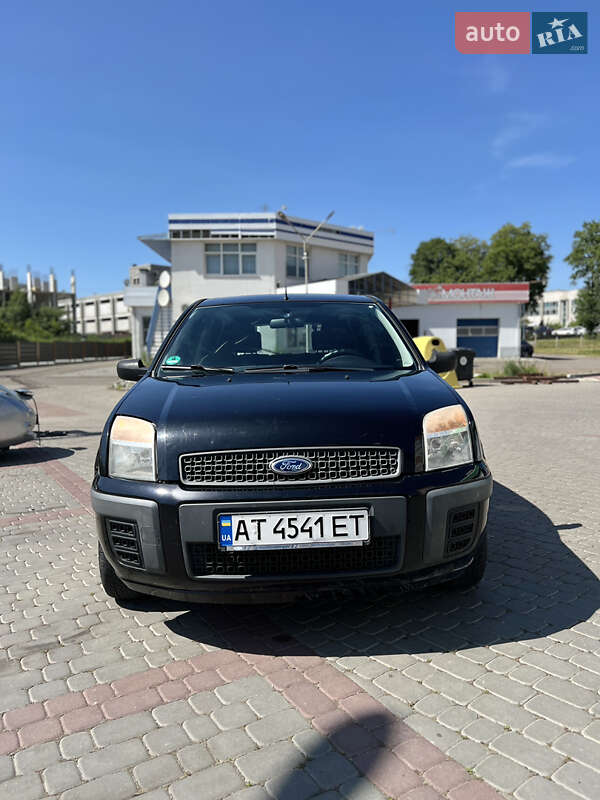 Ford Fusion (2007)