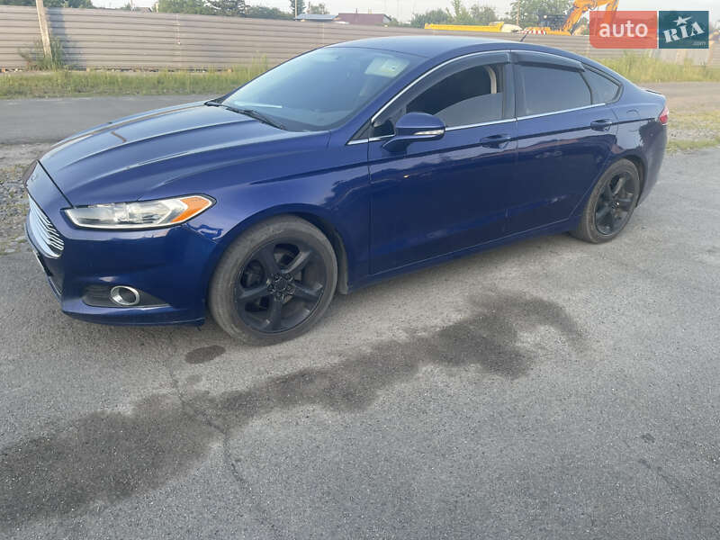 Ford Fusion (2013)