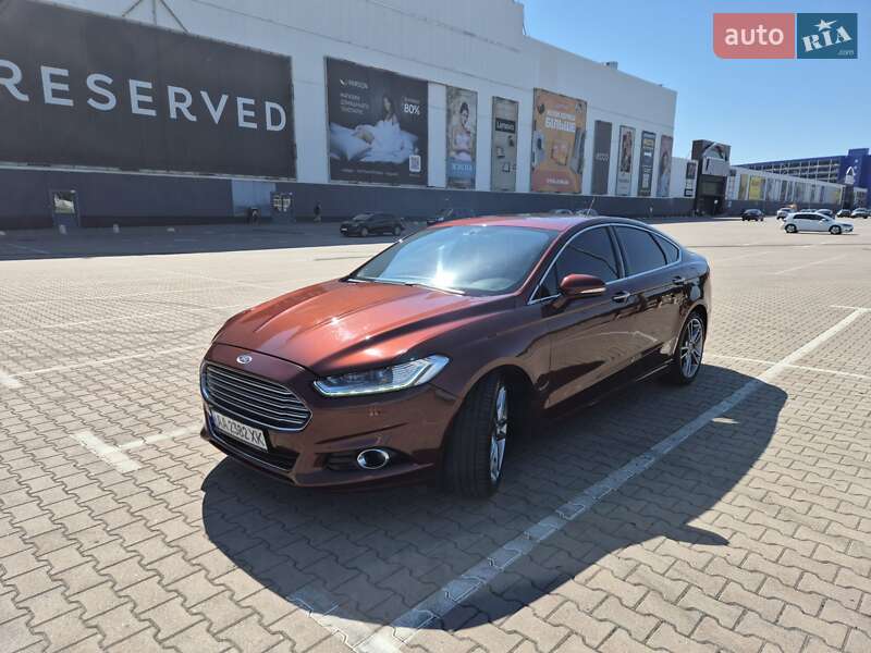 Ford Fusion (2015)