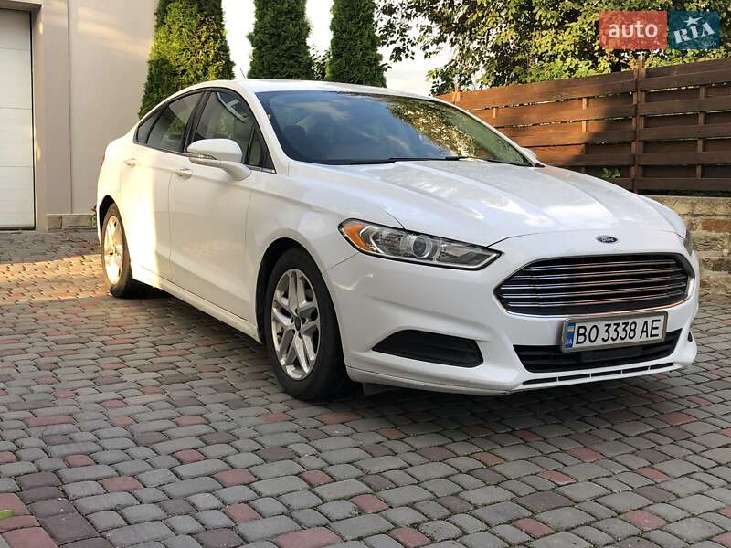 Ford Fusion (2015)