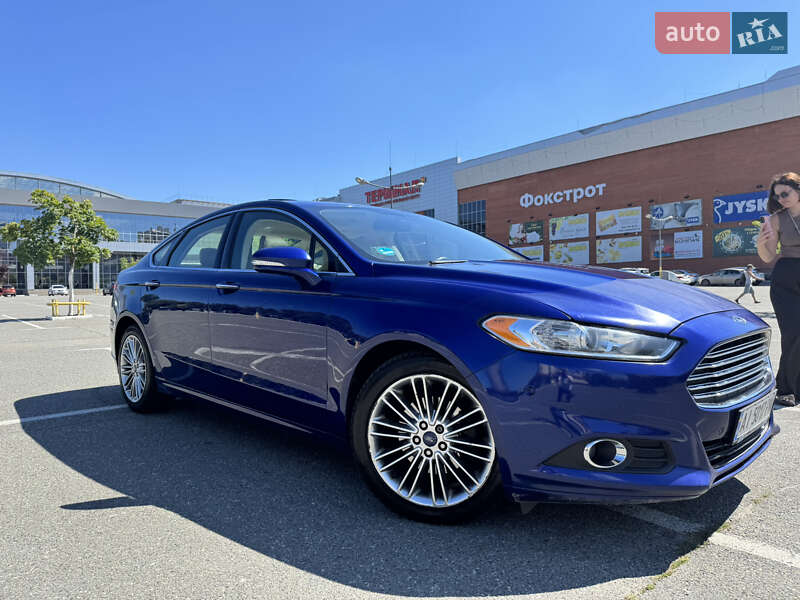 Ford Fusion (2015)