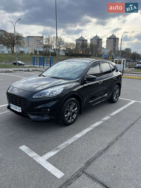 Ford Kuga (2022)