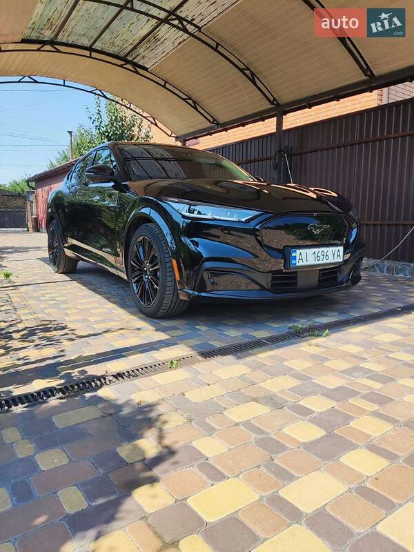 Ford Mustang mach-e (2022)