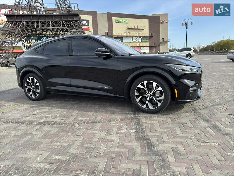Ford Mustang mach-e (2021)