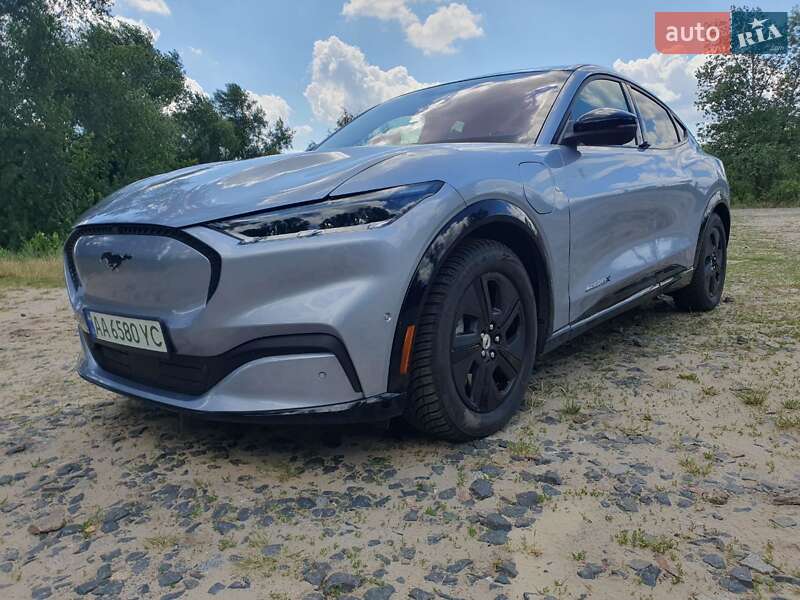 Ford Mustang mach-e (2022)