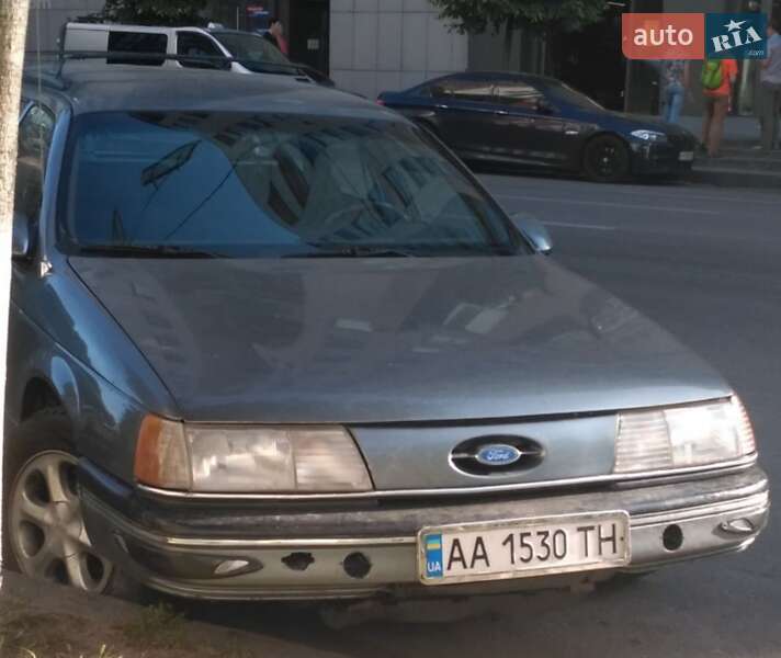 Ford Taurus (1990)