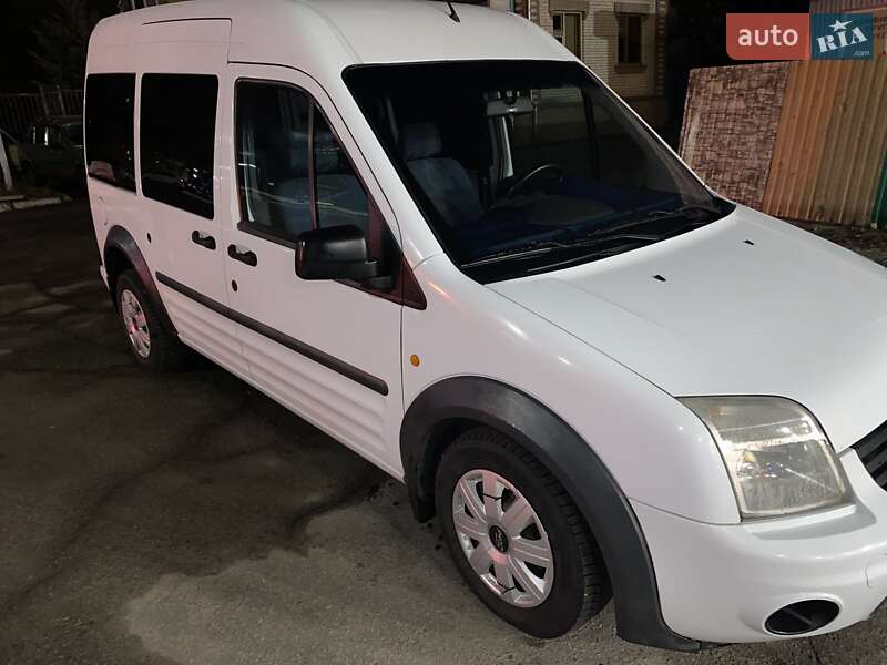 Ford Tourneo connect (2010)
