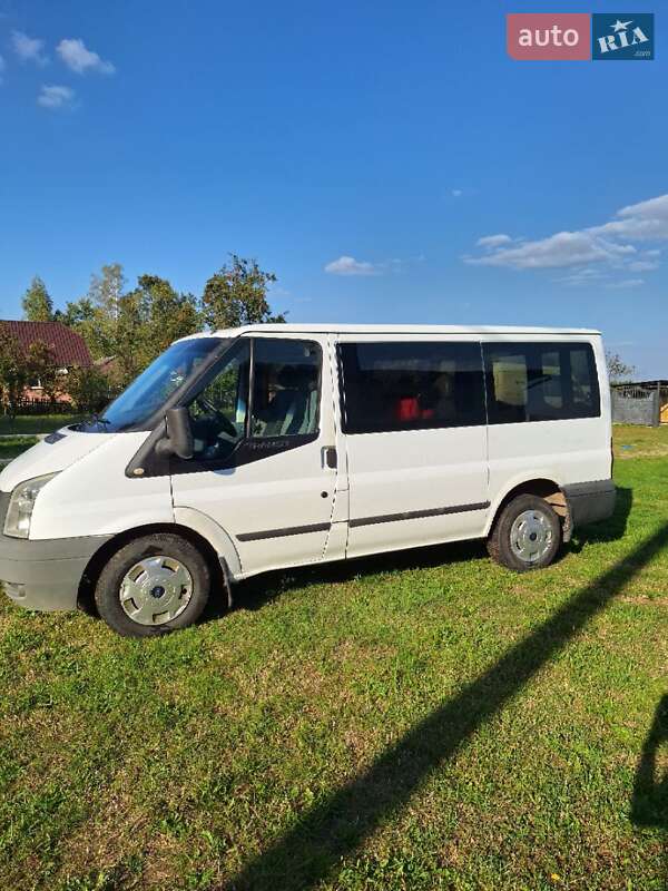 Ford Transit custom (2011)