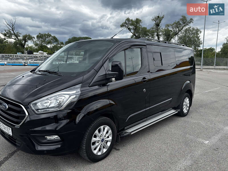 Ford Transit custom (2021)
