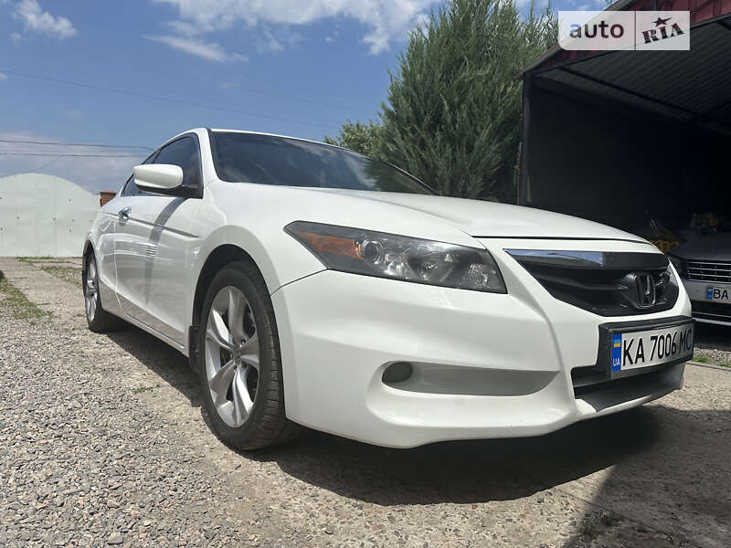 Honda Accord coupe (2012)
