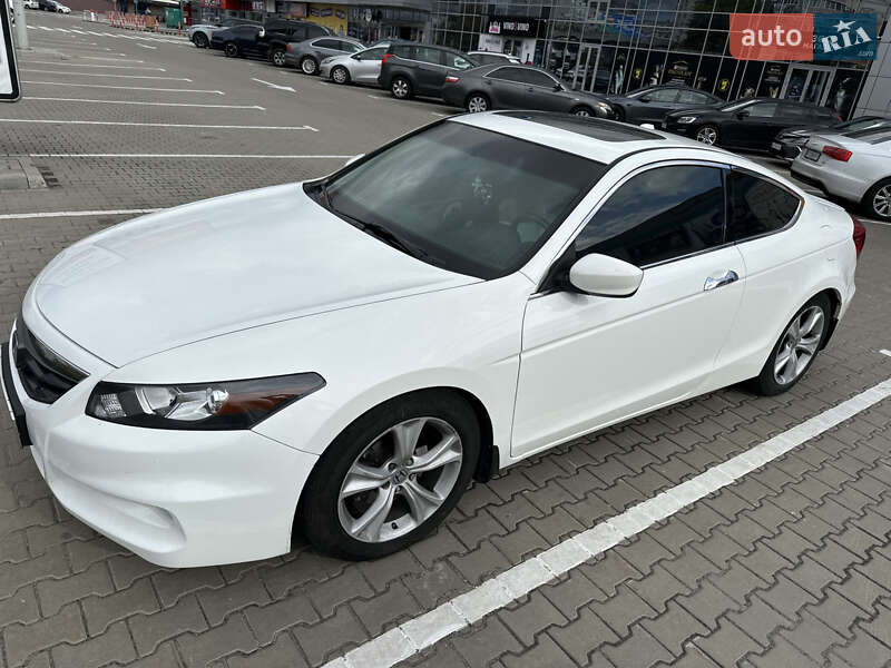 Honda Accord coupe (2012)