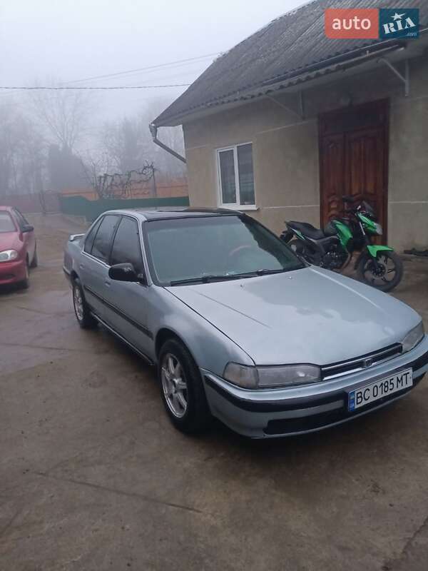 Honda Accord (1990)