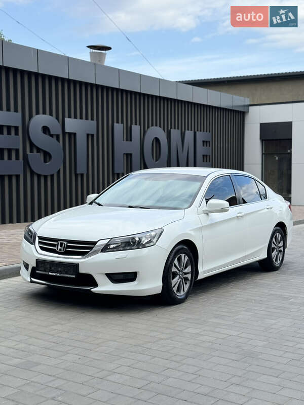 Honda Accord (2013)