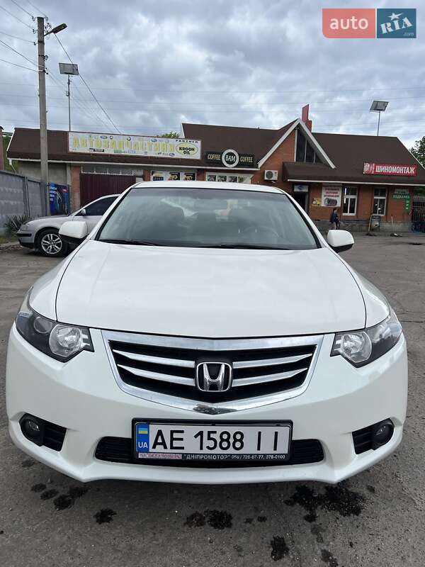Honda Accord (2011)