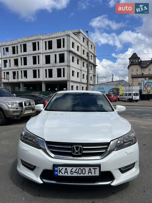 Honda Accord (2013)