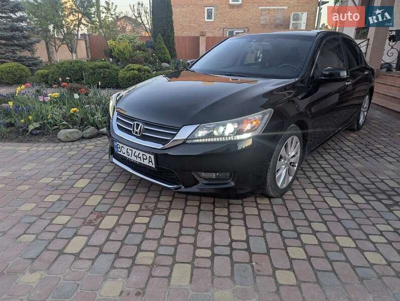 Honda Accord (2013)
