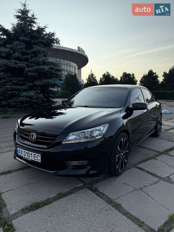 Honda Accord (2013)