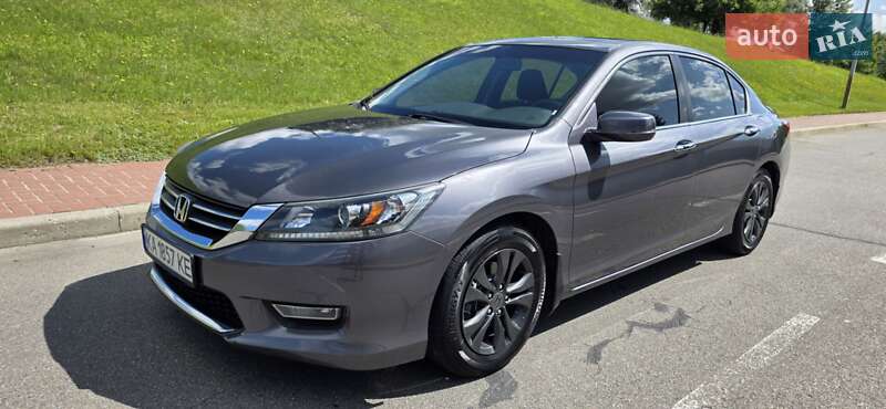 Honda Accord (2013)