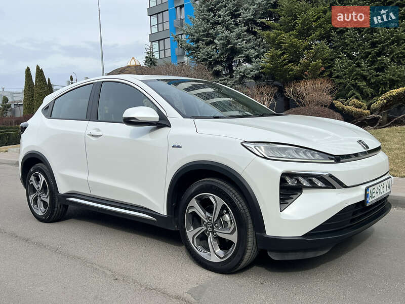 Honda M-nv (2022)