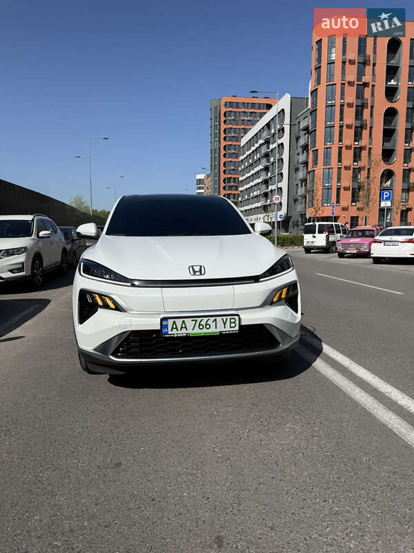 Honda M-nv (2024)