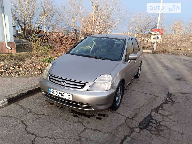 Honda Stream (2002)