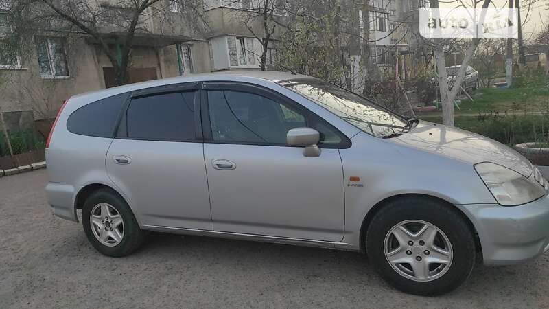 Honda Stream (2002)