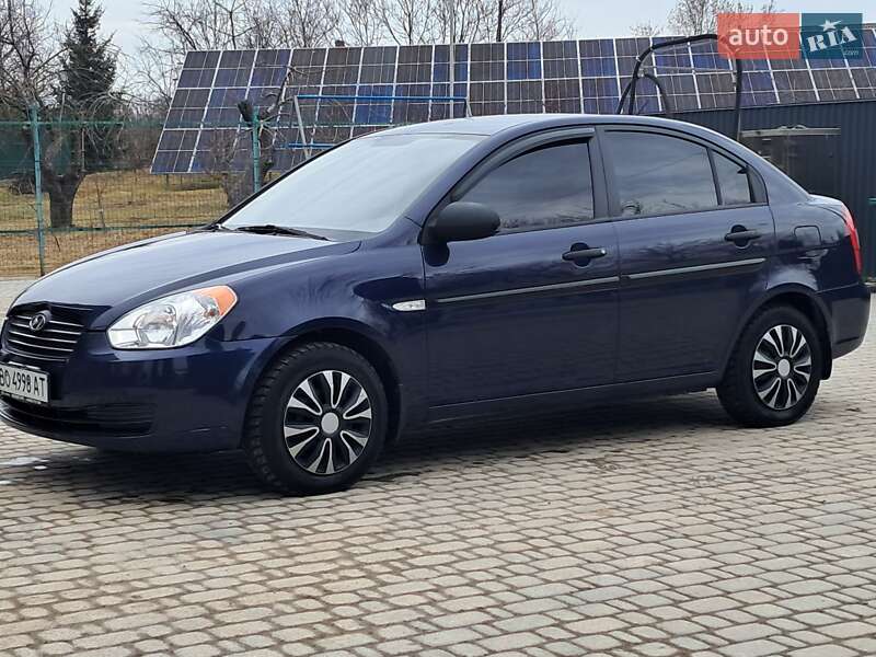 Hyundai Accent (2008)