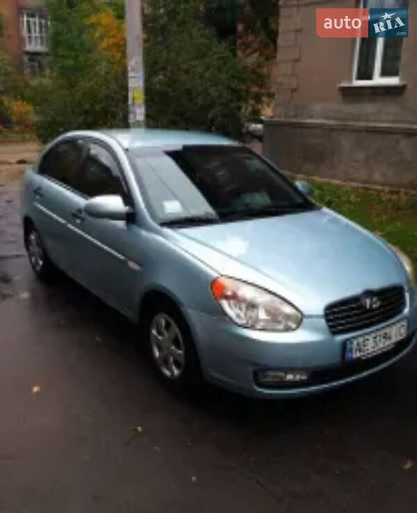 Hyundai Accent (2007)